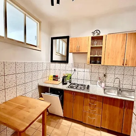 Beauty 2 Wifi 1 Gbs Tv'80 Netflix Hbo Disney+ Apartment Warschau