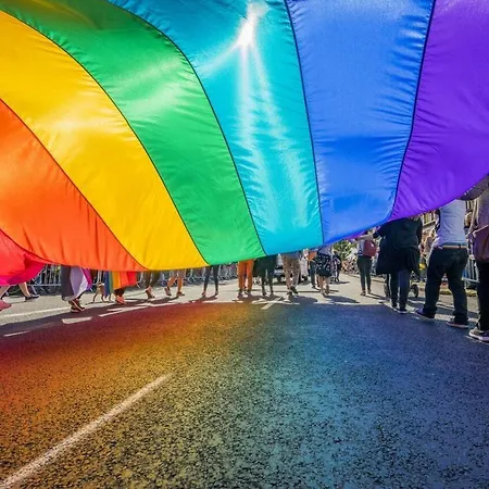 Beauty 2 Wifi 1 Gbs Tv'80 Netflix Hbo Disney+ Warschau